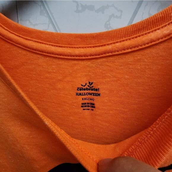 New women's Halloween hocus-pocus Thackery Binx cat on the moon print - Picture 3 of 4